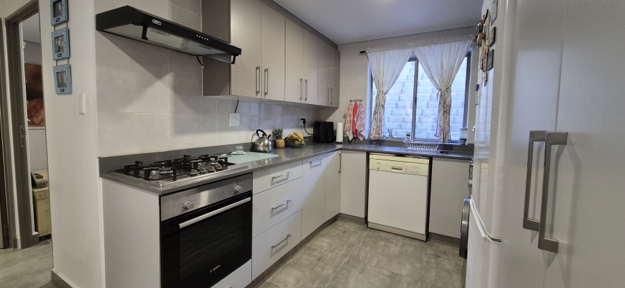 3 Bedroom Property for Sale in Island View Western Cape
